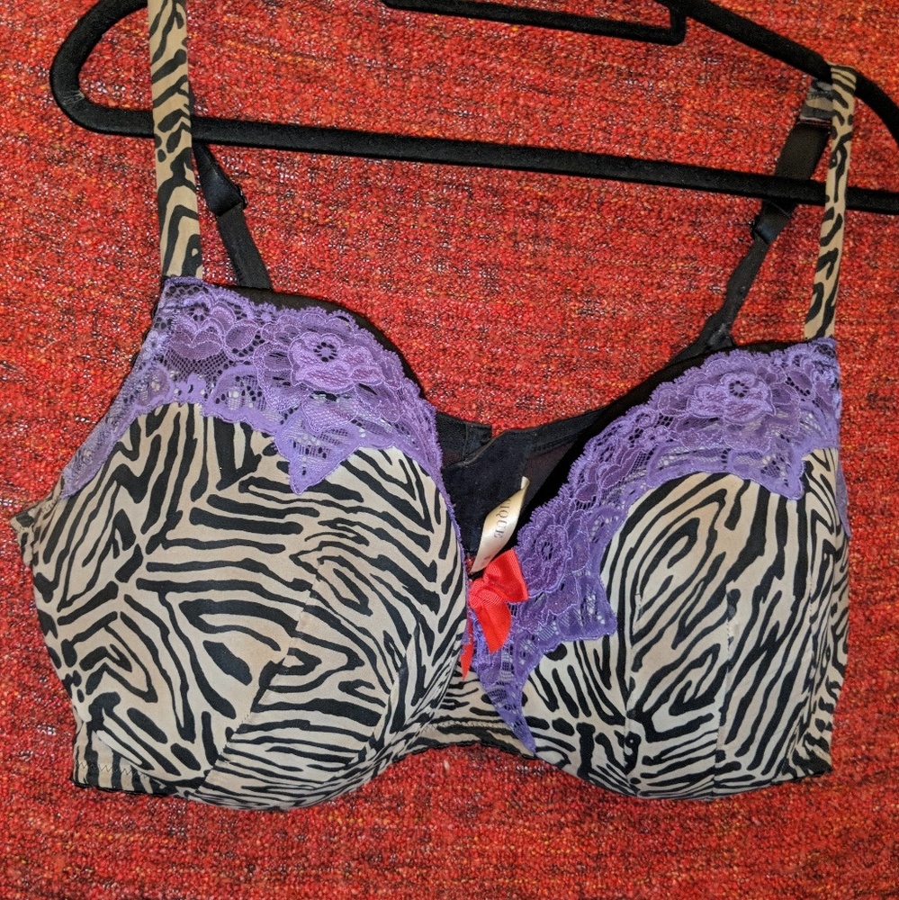 Seriously sexy bra.